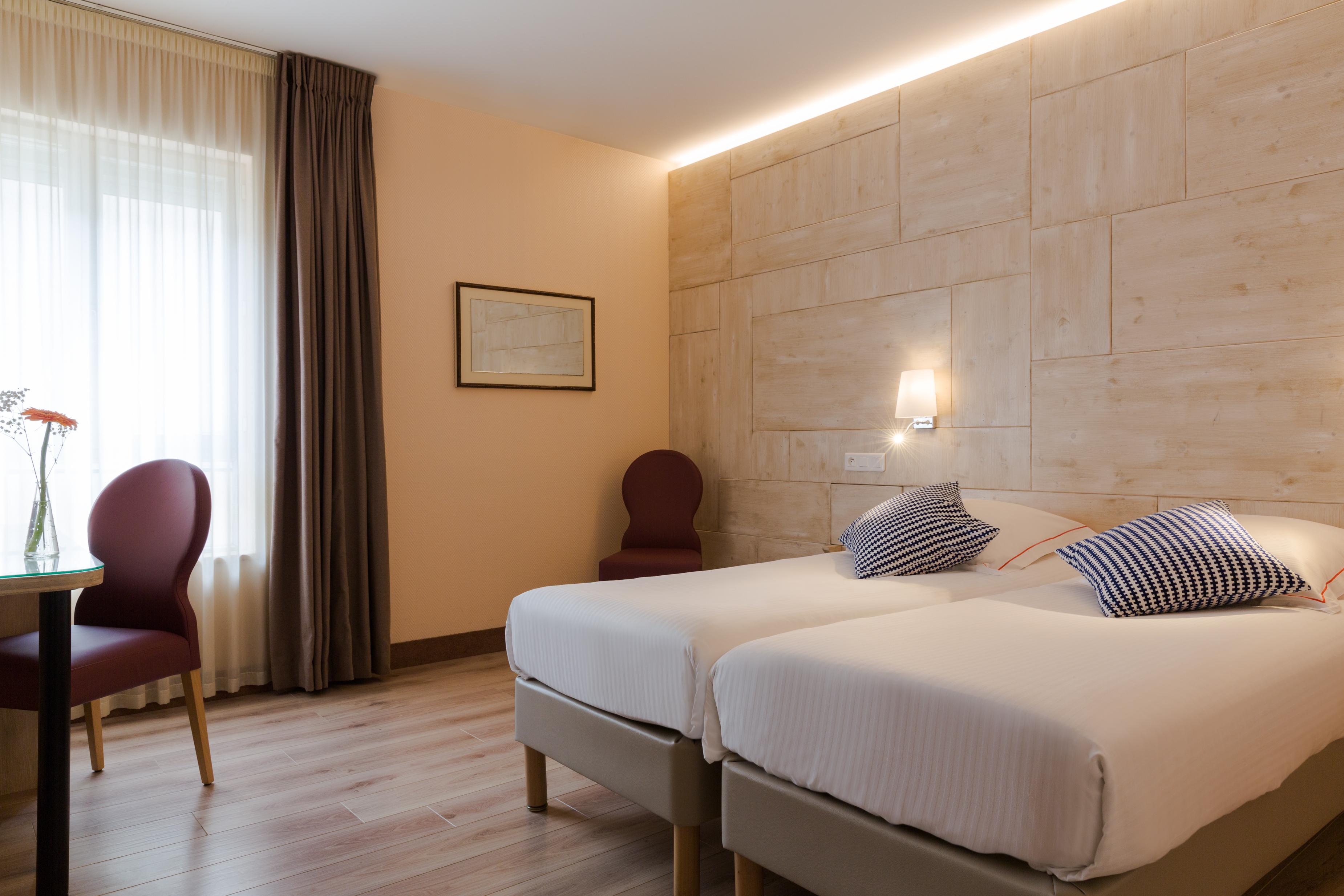 Hotel The Originals City, Alizea, Le Mans Nord